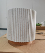 עציץ פסים אנכיים פרחוני קרם גדול