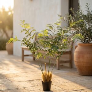 דקל מלאכותי בעציץ שחור