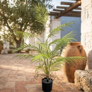 דקל ארקה מלאכותי בעציץ שחור 90 ס"מ