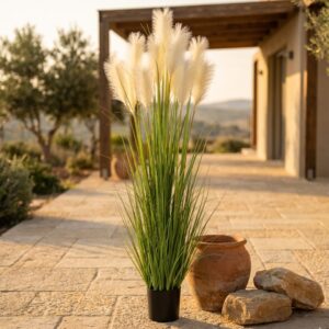 קנה אביבי מלאכותי בעציץ שחור