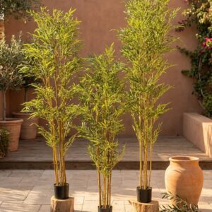 עציץ במבוק מלאכותי