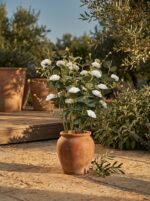 צרור פרחי ציפורן מלאכותיים עם עלים