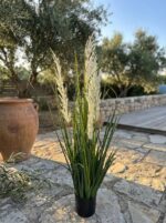 עשבוני זנב שועל מלאכותי בעציץ שחור